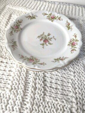 Lot Of 2 Vintage Johann Haviland Moss Rose 10” Dinner Plates Germany Gold Trim